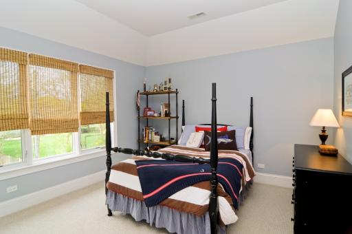 2031 Illinois Road Northbrook, IL 60062 - Photo 10 of 16