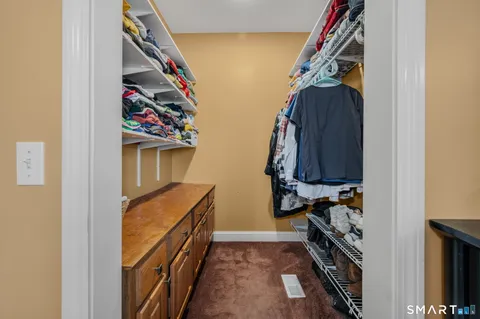 $599,000 | 5 Rosewood Lane, Essex, CT 06442