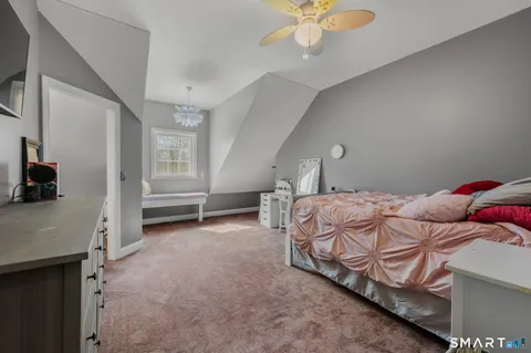 $599,000 | 5 Rosewood Lane, Essex, CT 06442