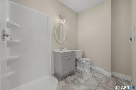 $599,000 | 5 Rosewood Lane, Essex, CT 06442