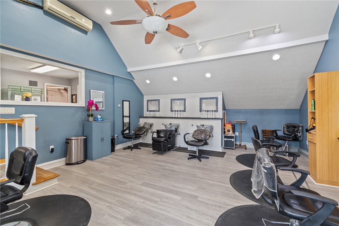 1181 Bay Road Penfield, NY 14580 - Photo 14 of 34