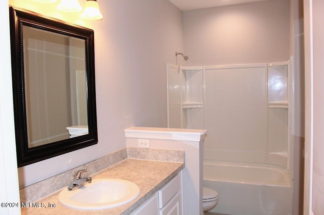 4146 Quiet Creek Loop, Unit 131 Middleburg, FL 32068 - Photo 27 of 39 IMG_9929