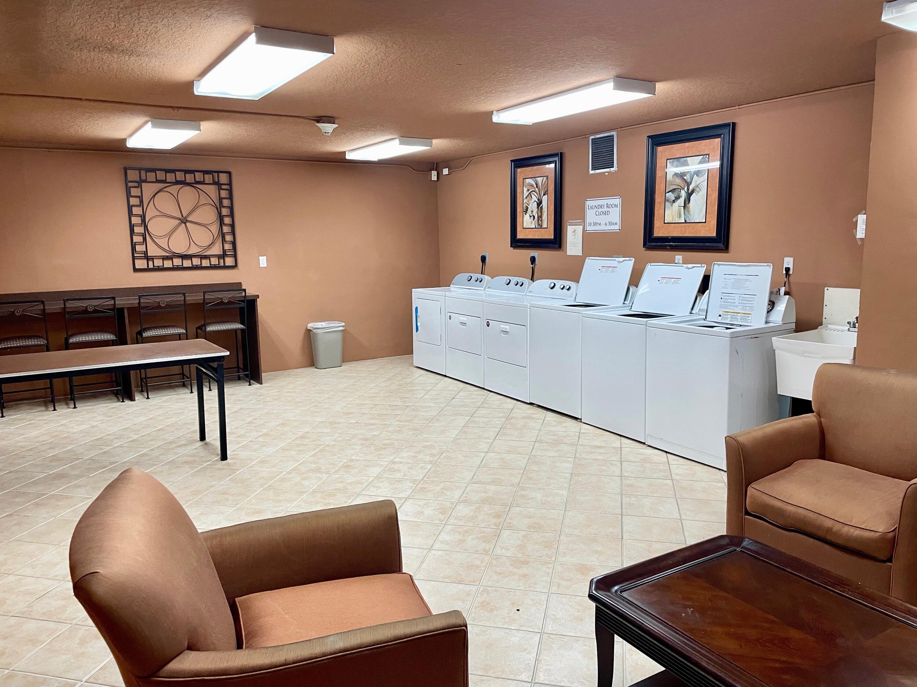 1000 Spanish River Road, Unit 2N Boca Raton, FL 33432 - Photo 53 of 58 IMG_2145