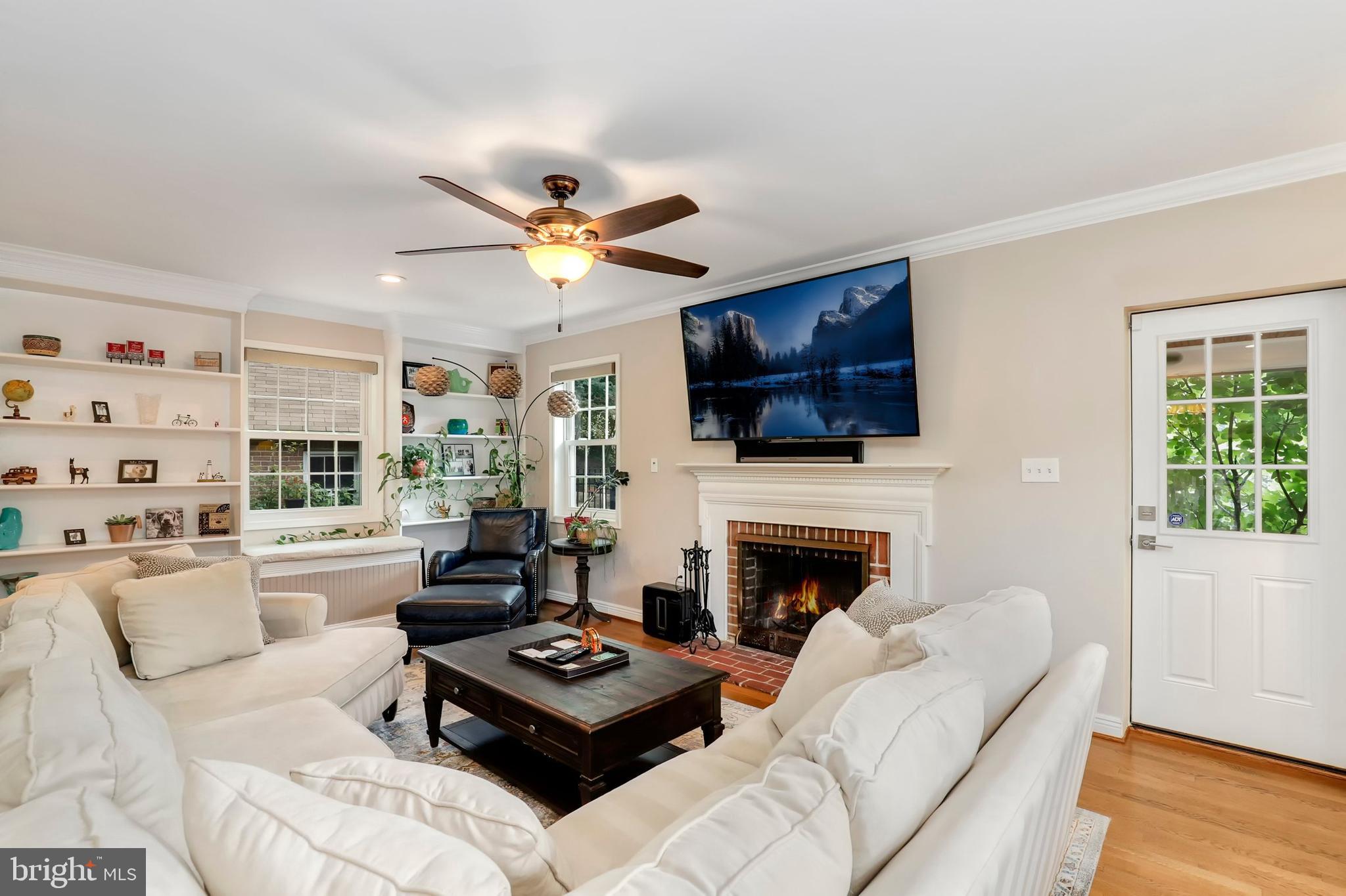 622 Ellsworth Drive Silver Spring, MD 20910 - Photo 11 of 33