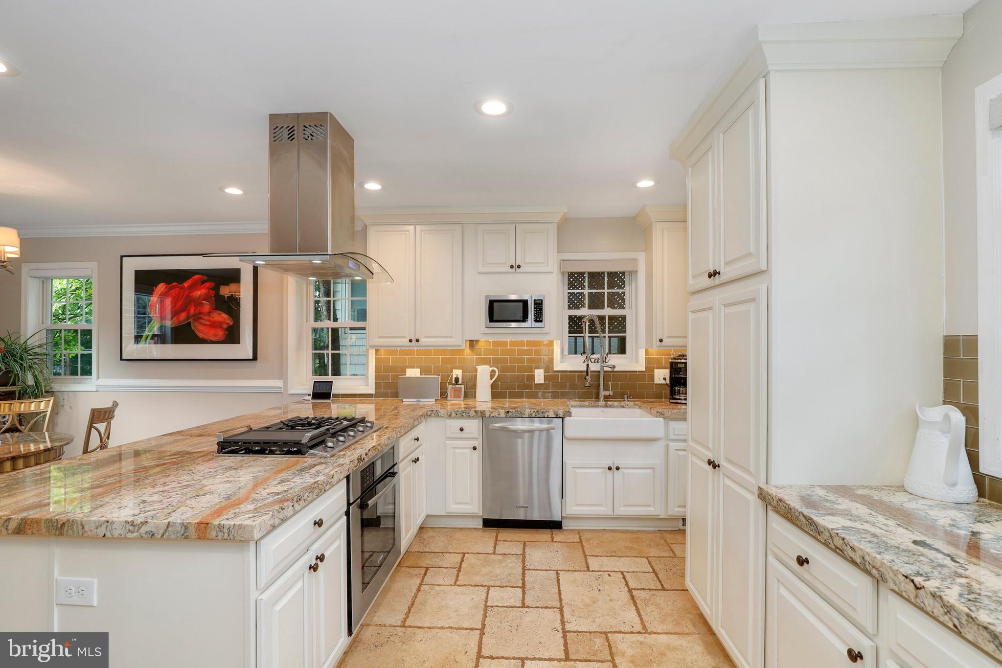 622 Ellsworth Drive Silver Spring, MD 20910 - Photo 7 of 33