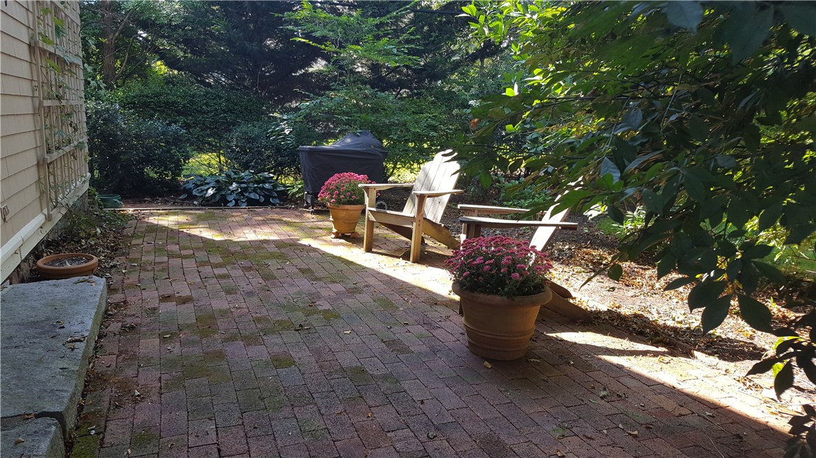 107 Old Beach Road, Unit 5 Newport, RI 02840 - Photo 27 of 30