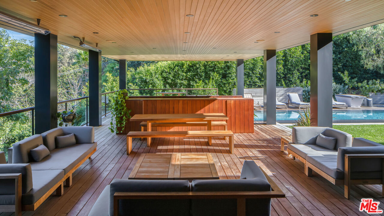 9551 Oak Pass Road Beverly Hills, CA 90210 - Photo 12 of 26