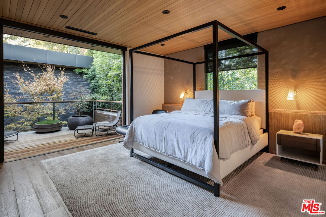 9551 Oak Pass Road Beverly Hills, CA 90210 - Photo 17 of 26