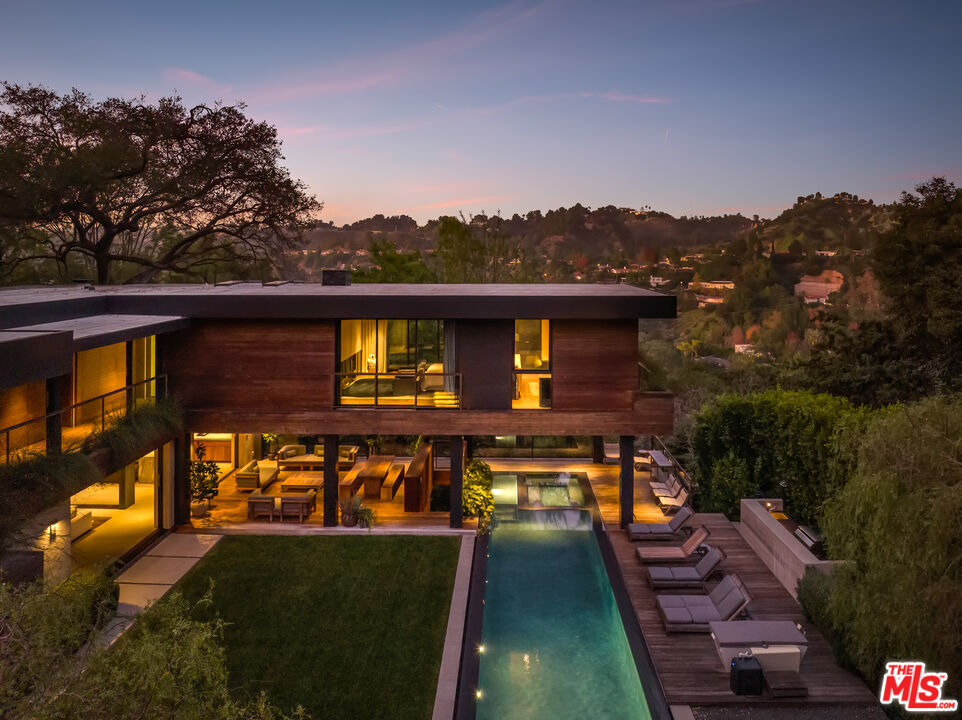 9551 Oak Pass Road Beverly Hills, CA 90210 - Photo 25 of 26