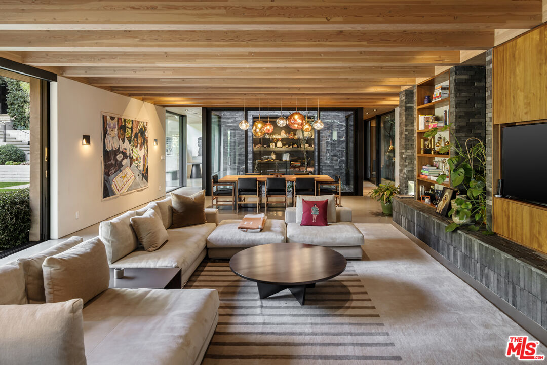 9551 Oak Pass Road Beverly Hills, CA 90210 - Photo 6 of 26