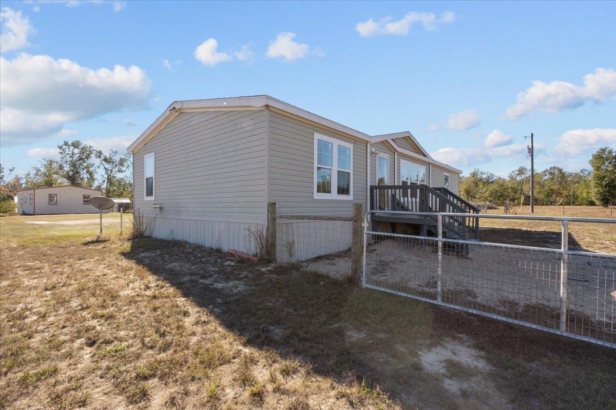 1737 Northeast Beulah Church Road Lee, FL 32059 - Photo 8 of 45 Gallery Image 8