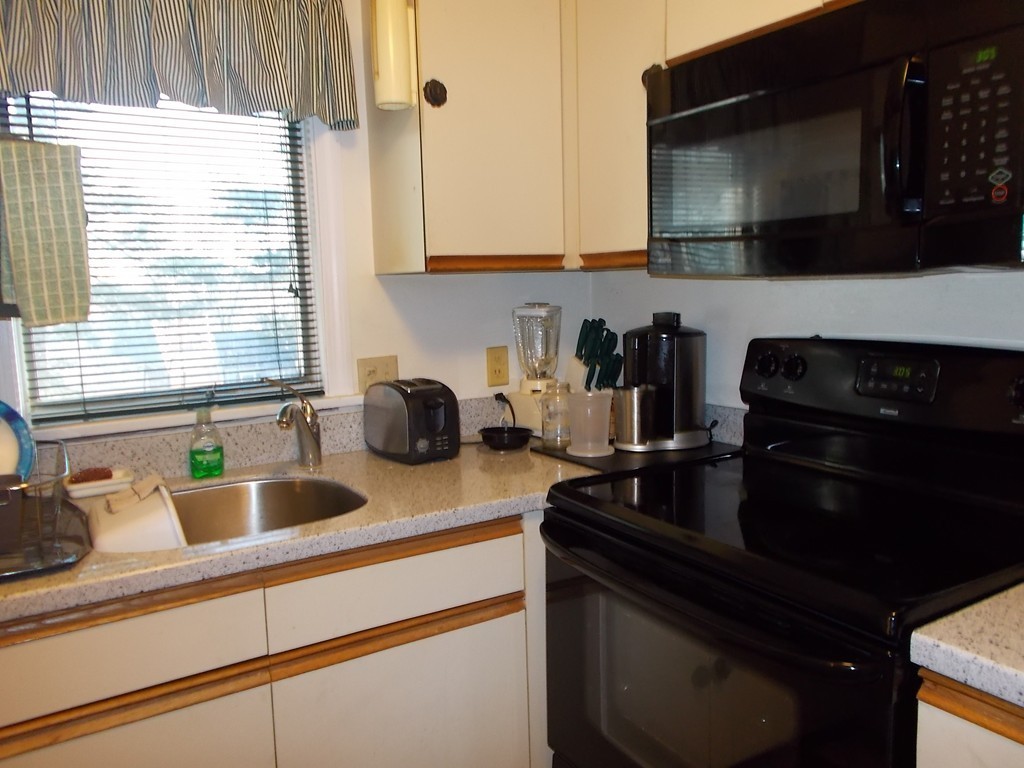 29 Victoria Heights Road, Unit 29 Boston, MA 02136 - Photo 9 of 16 Gallery Image 9