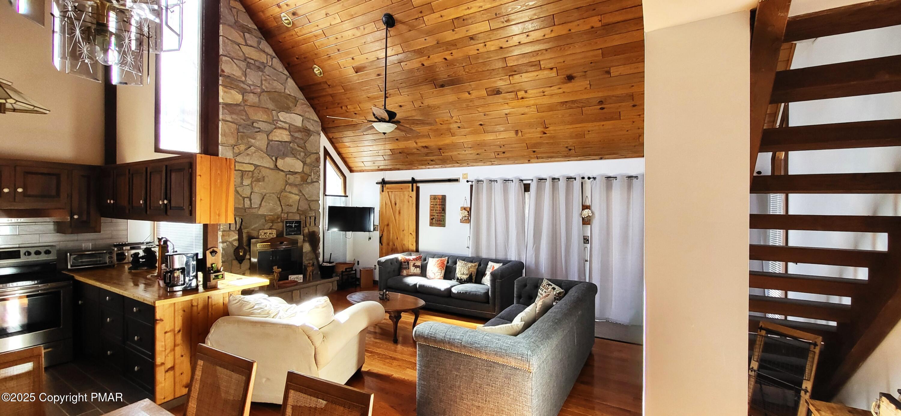 6298 Decker Road Bushkill, PA 18324 - Photo 11 of 65 20250205_120215