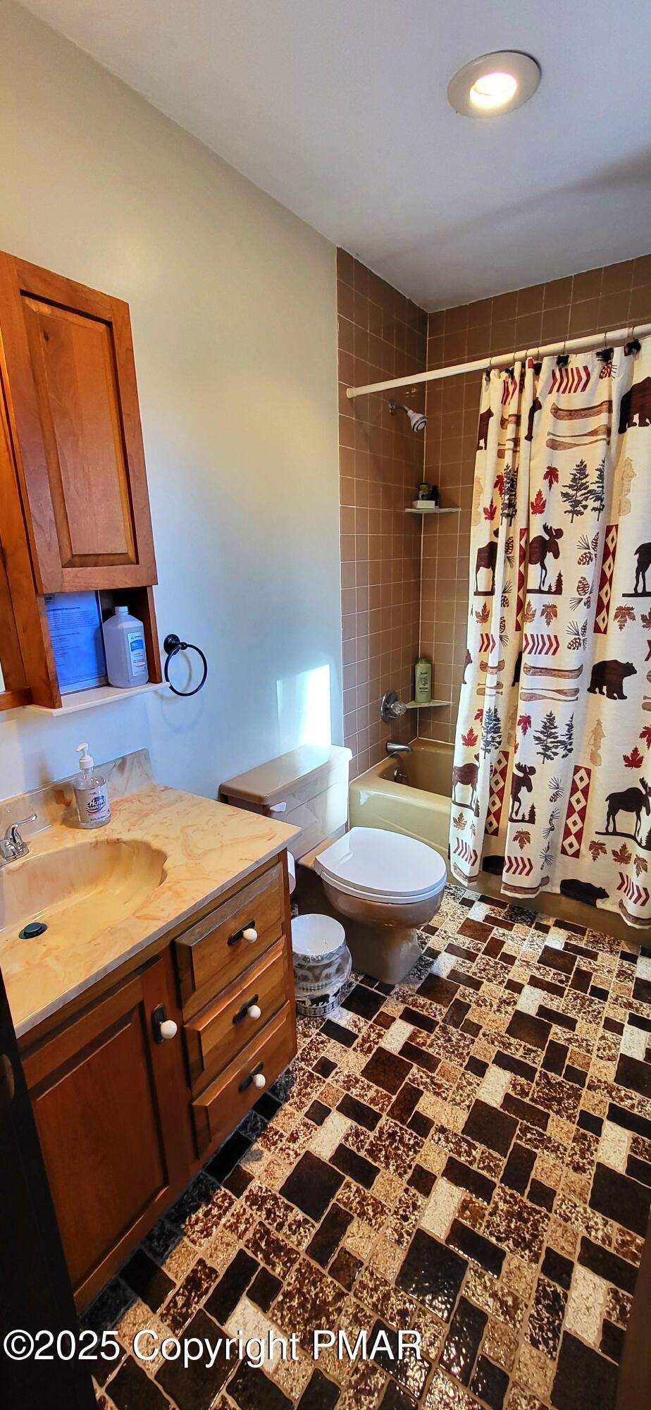 6298 Decker Road Bushkill, PA 18324 - Photo 27 of 65 20250205_120443