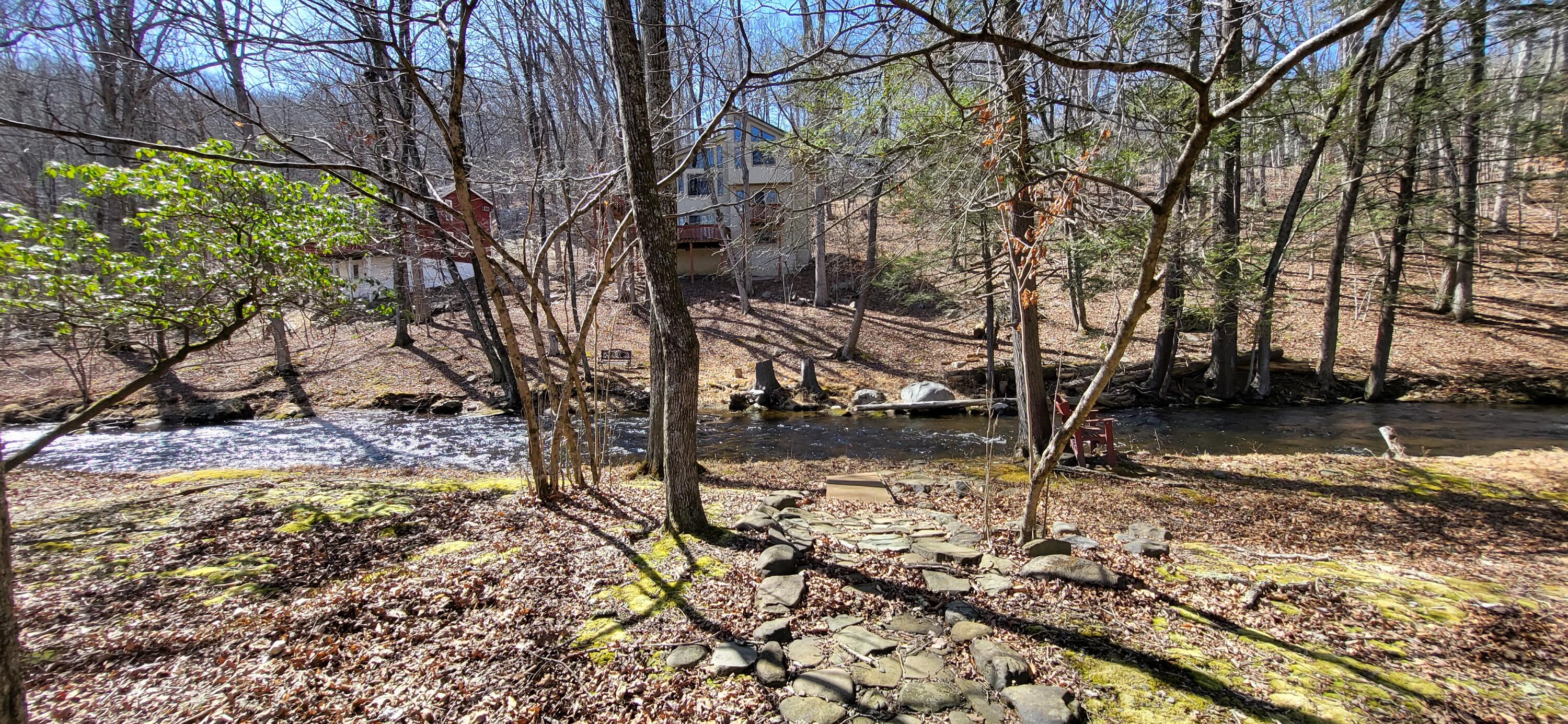 6298 Decker Road Bushkill, PA 18324 - Photo 10 of 65 20250319_142735