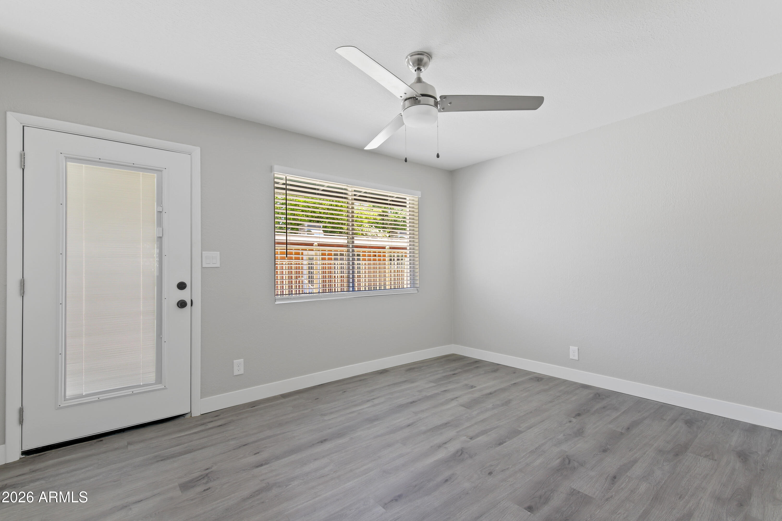 35 West Medlock Drive, Unit 4 Phoenix, AZ 85013 - Photo 18 of 23 (2)