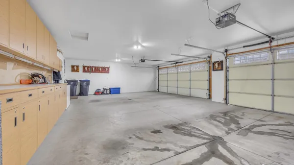 $559,900 | 1515 Hummingbird Lane, Plymouth, WI 53073