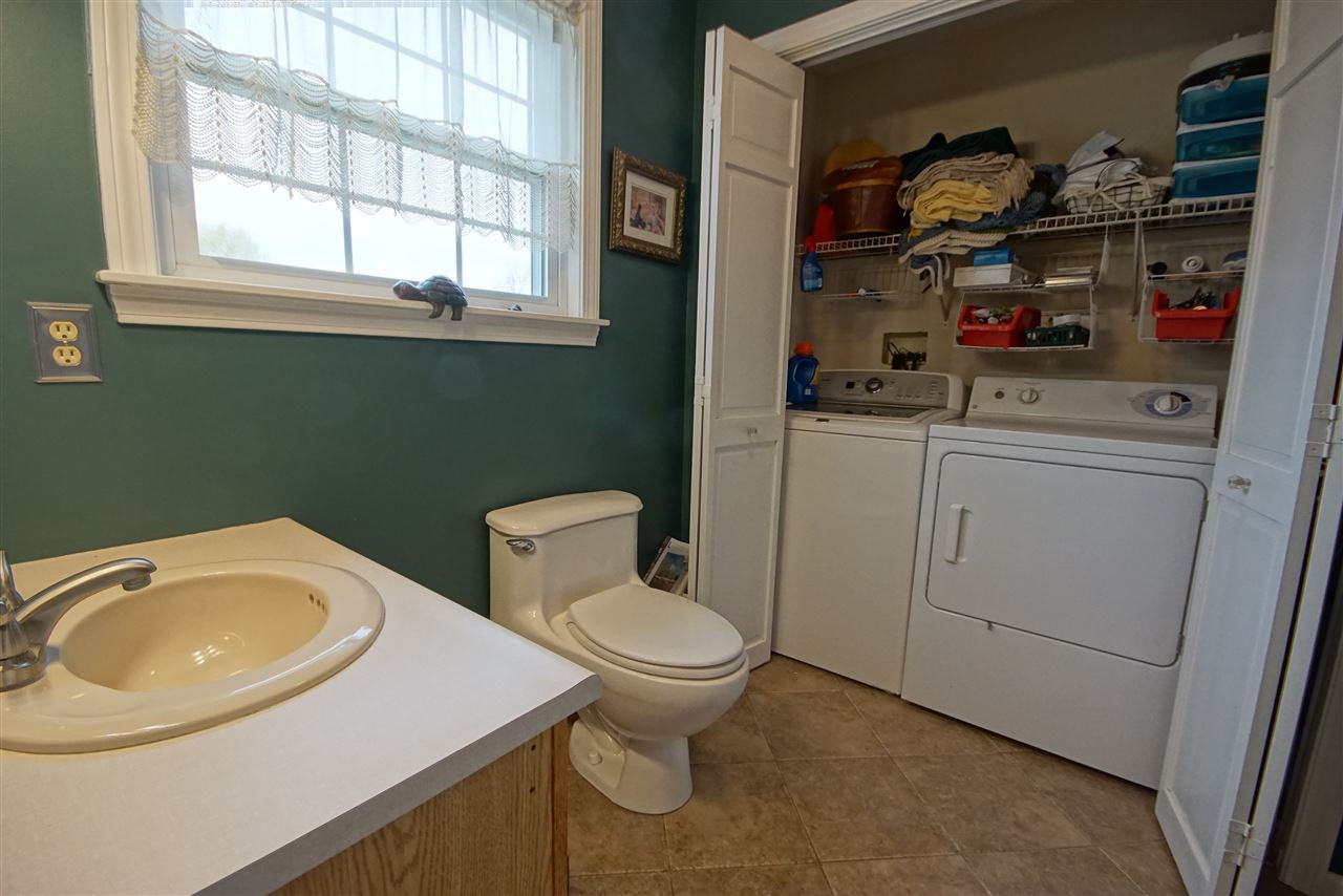 122 R Hampstead Road Derry, NH 03038 - Photo 6 of 26