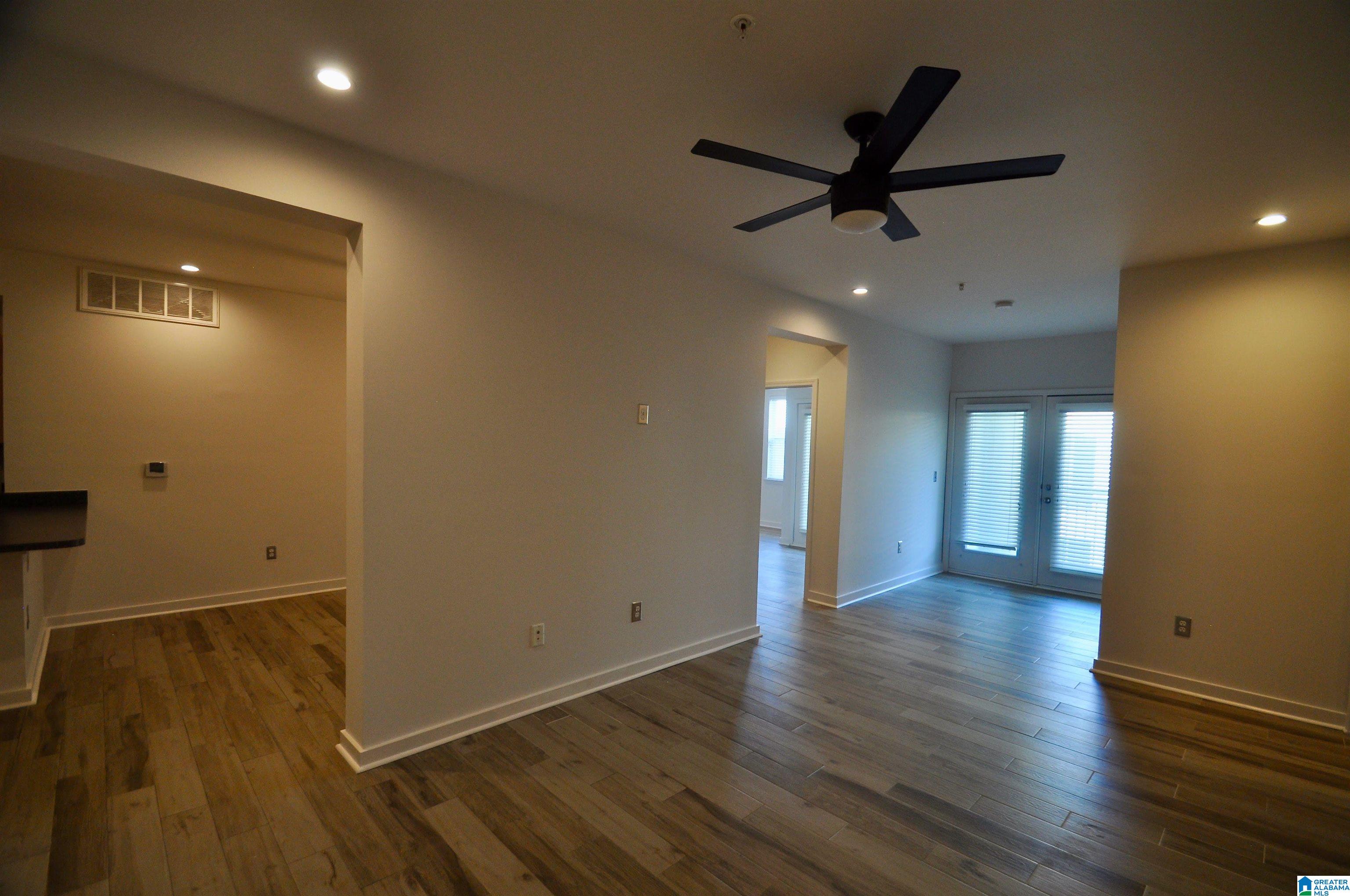 401 20th Street South, Unit 420 Birmingham, AL 35233 - Photo 9 of 47
