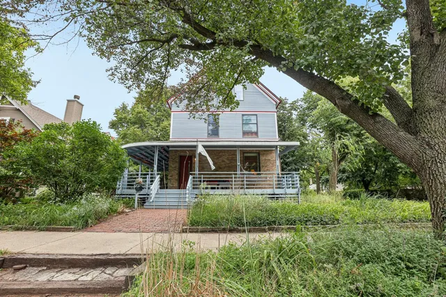$1,195,000 | 1003 Wesley Avenue, Evanston, IL 60202