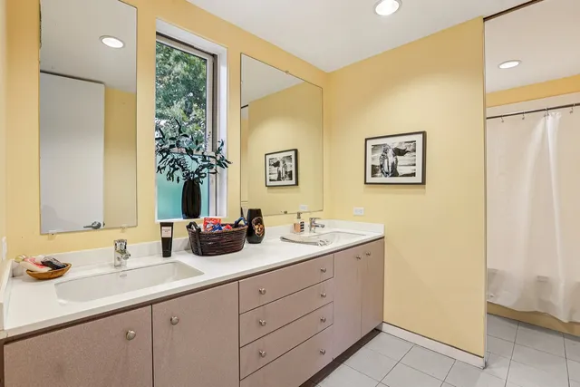 $1,195,000 | 1003 Wesley Avenue, Evanston, IL 60202