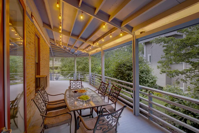 $1,195,000 | 1003 Wesley Avenue, Evanston, IL 60202