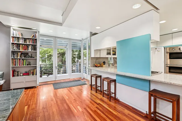 $1,195,000 | 1003 Wesley Avenue, Evanston, IL 60202