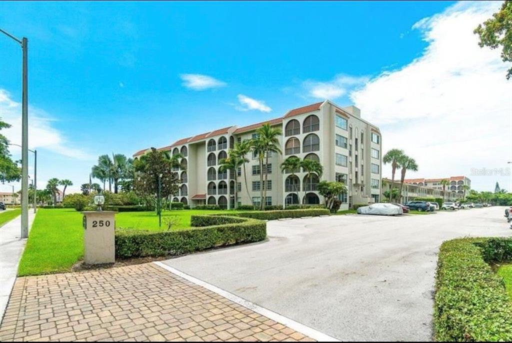 250 Northeast 20th Street, Unit 3030 Boca Raton, FL 33431 - Photo 2 of 20
