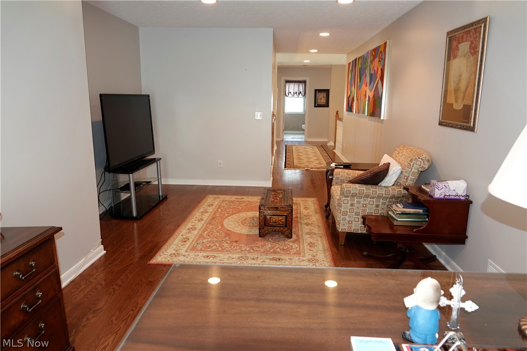 318 Burwick Road Cleveland, OH 44143 - Photo 22 of 25 Gallery Image 22