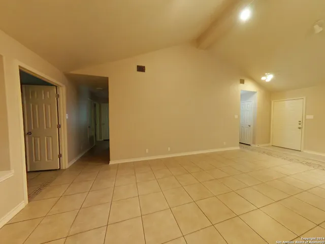 $1,825 | 6219 Crab Orchard, San Antonio, TX 78240