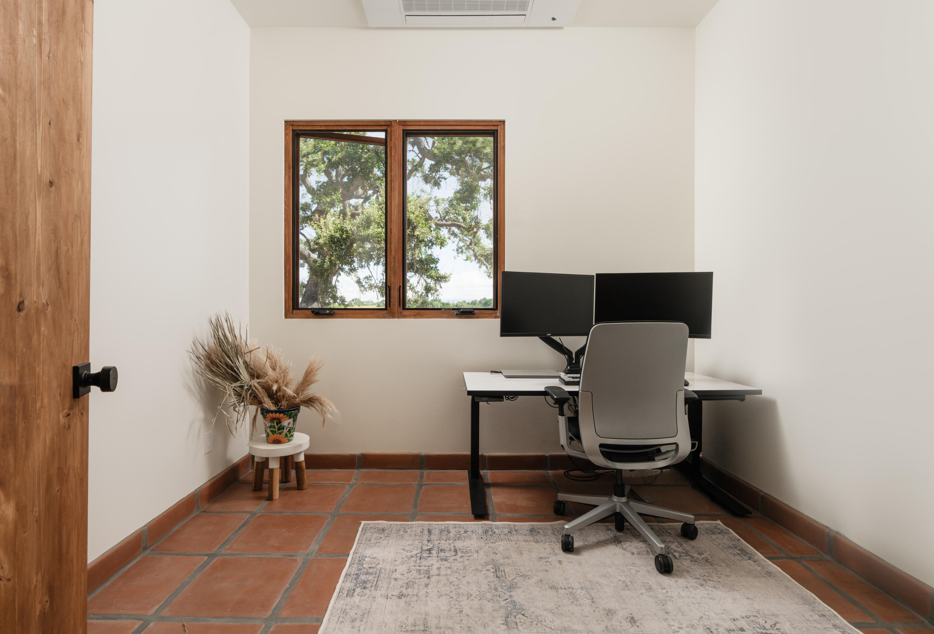 175 White Oak Road Santa Ynez, CA 93460 - Photo 23 of 44 Office