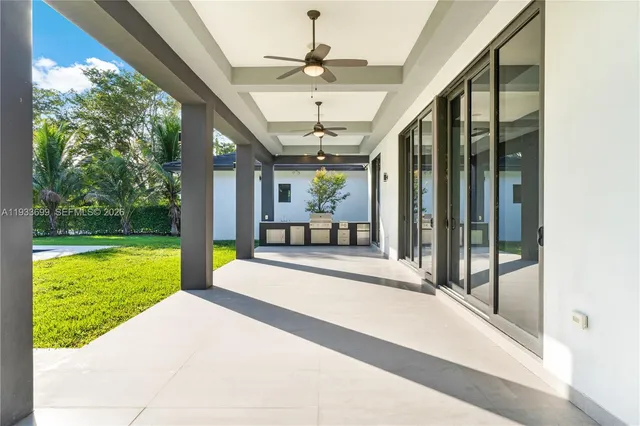 $4,100,000 | 10398 Southwest 64th Street, Miami, FL 33173