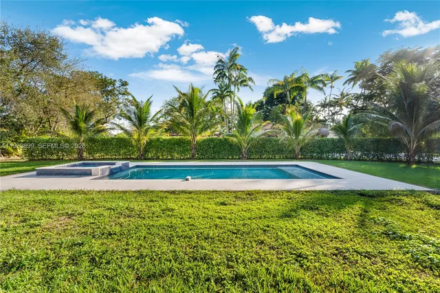 $4,100,000 | 10398 Southwest 64th Street, Miami, FL 33173