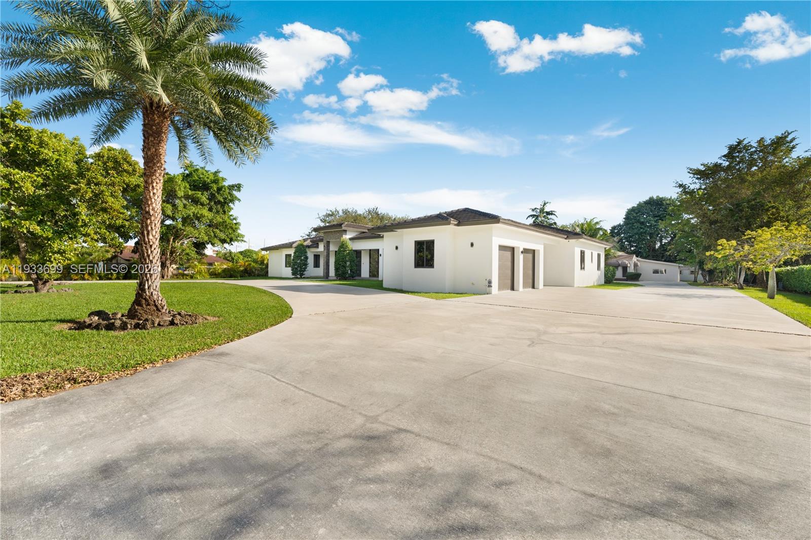 10398 Southwest 64th Street Miami, FL 33173 - Photo 7 of 96