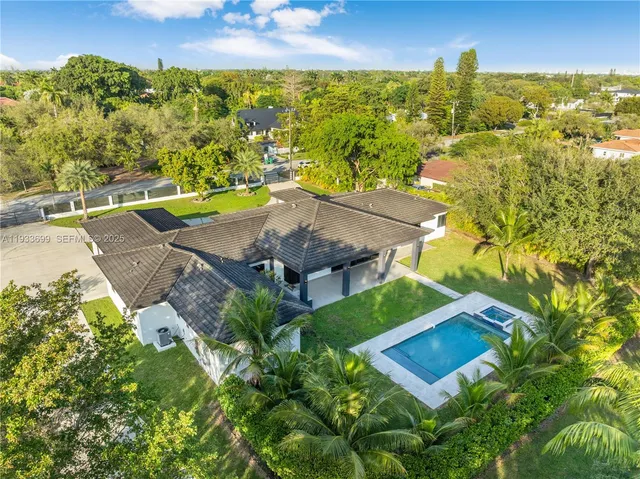 $4,100,000 | 10398 Southwest 64th Street, Miami, FL 33173