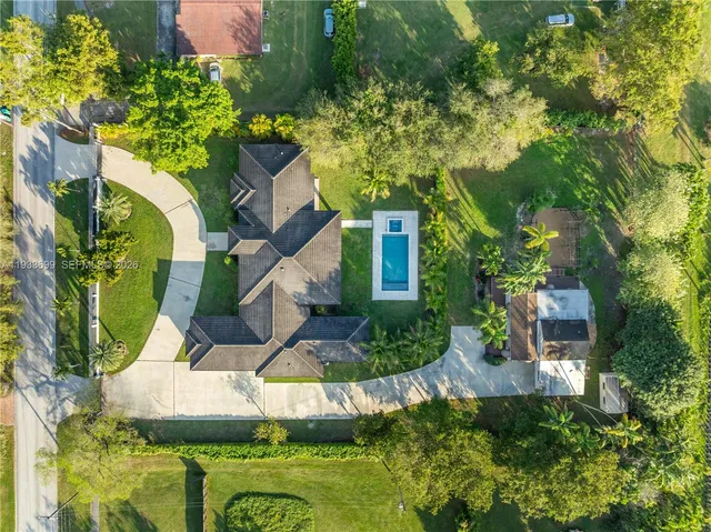 $4,100,000 | 10398 Southwest 64th Street, Miami, FL 33173
