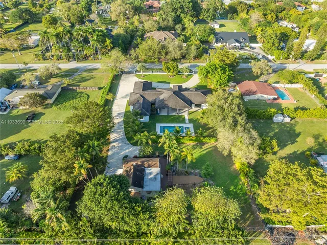 $4,100,000 | 10398 Southwest 64th Street, Miami, FL 33173