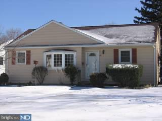 42 Paul Road Maple Shade, NJ 08052 - Photo 1 of 6 a front view of a house