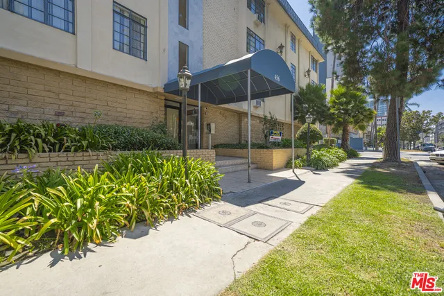 $1,895 | 456 South Harvard Boulevard, Los Angeles, CA 90020