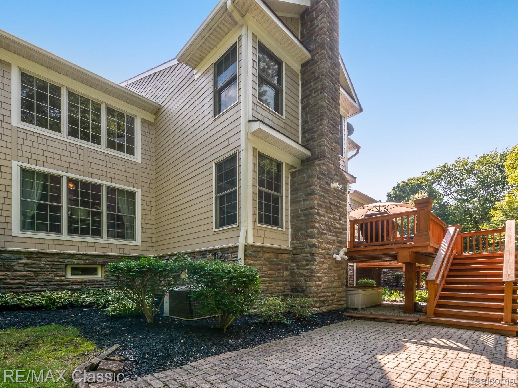 24936 Reeds Pointe Drive, Unit 43 Novi, MI 48374 - Photo 28 of 42 Brick Paver Patio