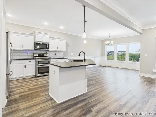 $599,999 | 2025 Villa View Court, Jeffersonville, IN 47130