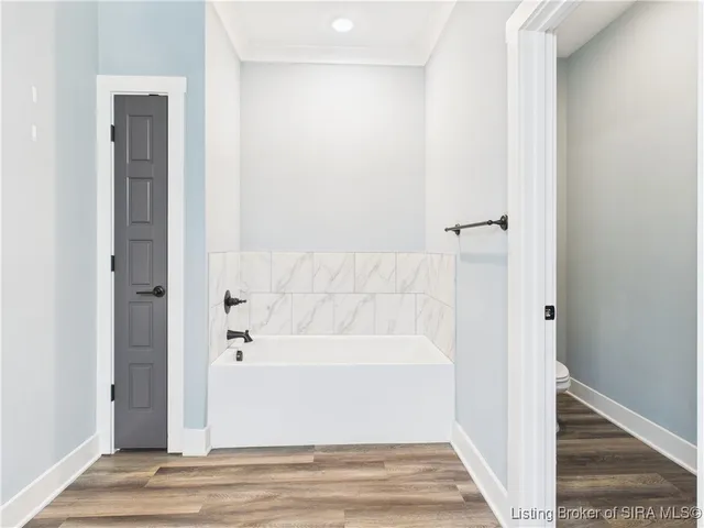 $599,999 | 2025 Villa View Court, Jeffersonville, IN 47130