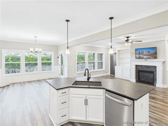 $599,999 | 2025 Villa View Court, Jeffersonville, IN 47130