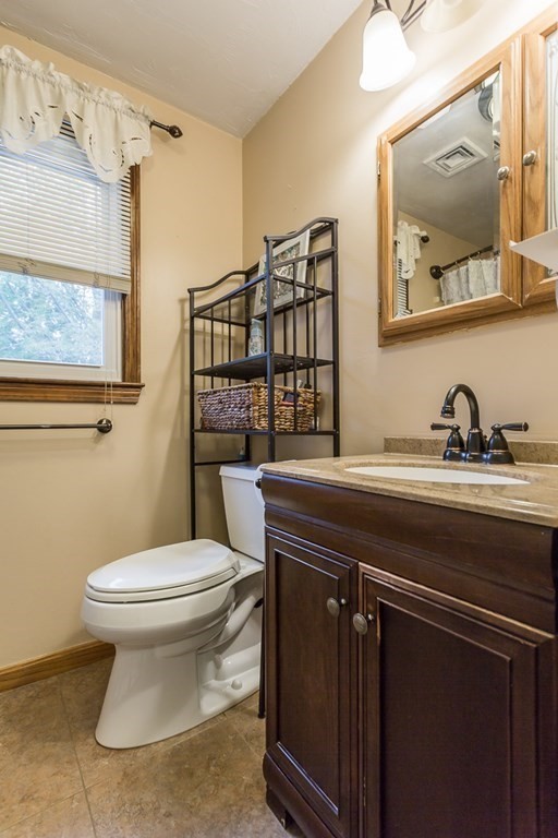 16 Yoke Road, Unit 16 Bridgewater, MA 02324 - Photo 18 of 27 Gallery Image 18