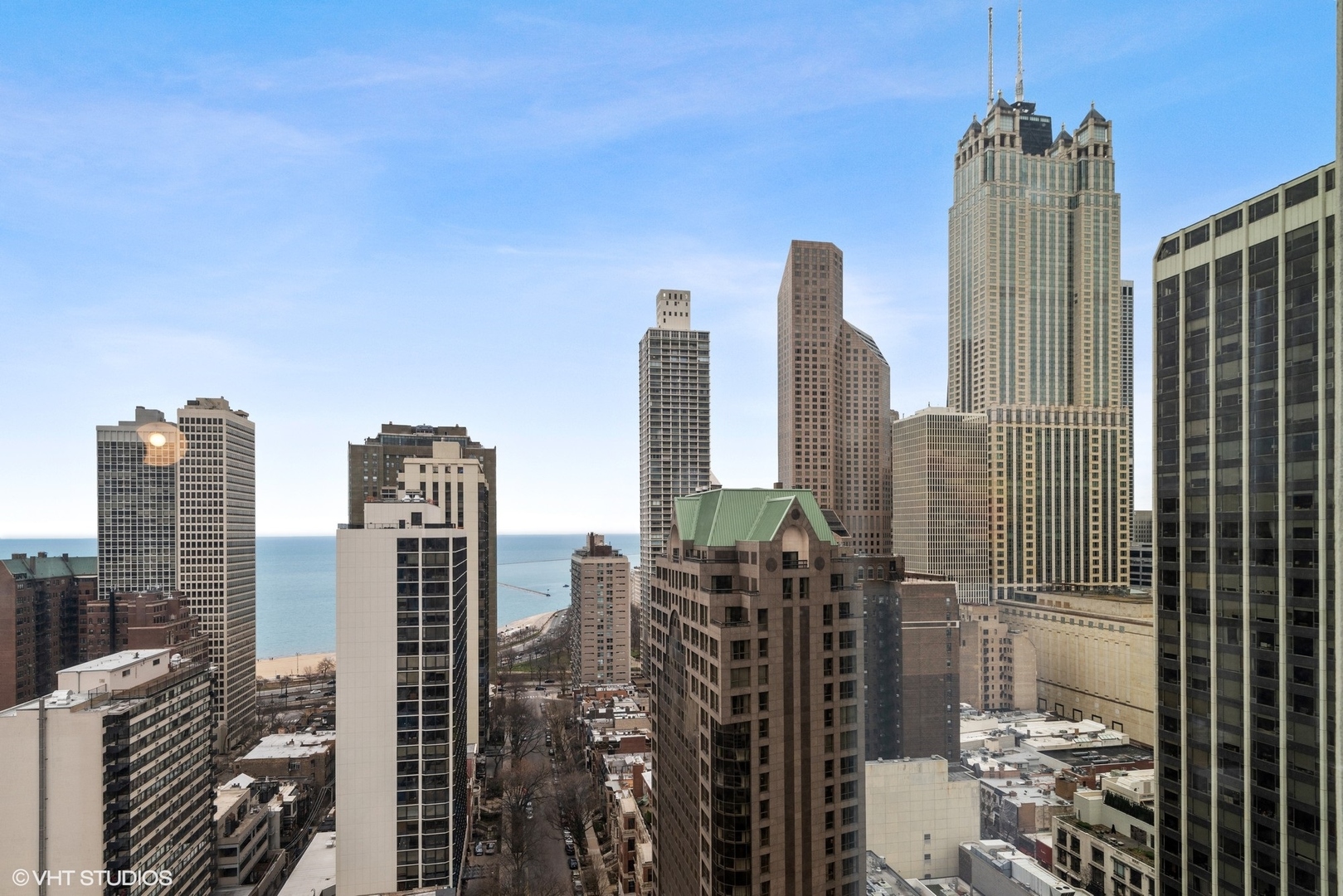 1030 North State Street, Unit 21E Chicago, IL 60610 - Photo 30 of 42 a city view