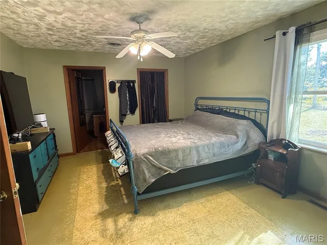 $145,000 | 405 North Vine Street, Nokomis, IL 62075