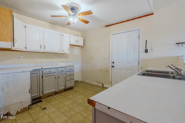 $319,900 | 768 Harvest Meadows Drive, Kodak, TN 37764