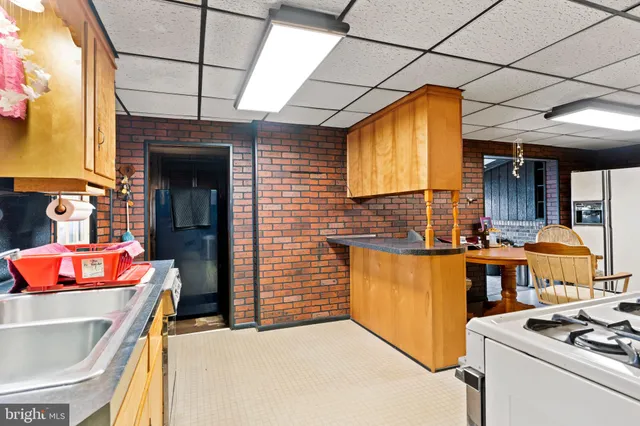 $297,500 | 260 Lincoln Way West, Chambersburg, PA 17201