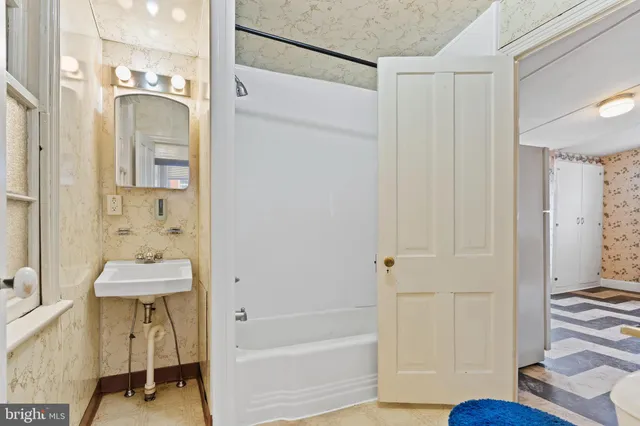 $297,500 | 260 Lincoln Way West, Chambersburg, PA 17201