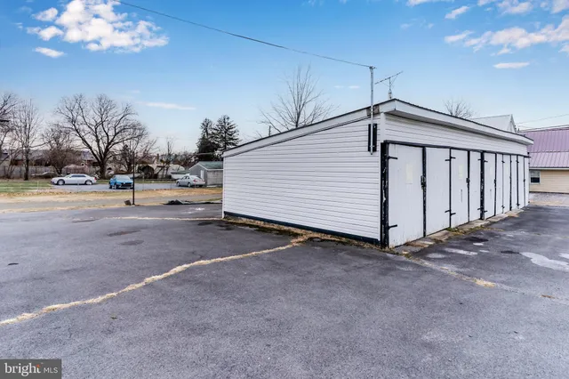 $297,500 | 260 Lincoln Way West, Chambersburg, PA 17201